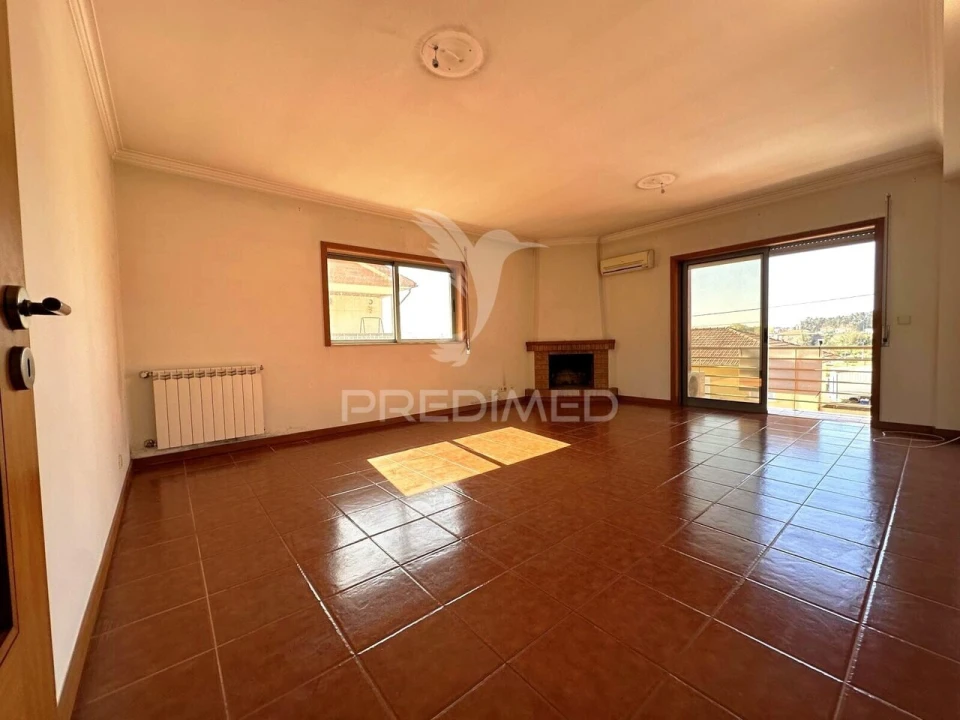 Apartamento T2 para Venda em Vila Verde e Barbudo Foto 8