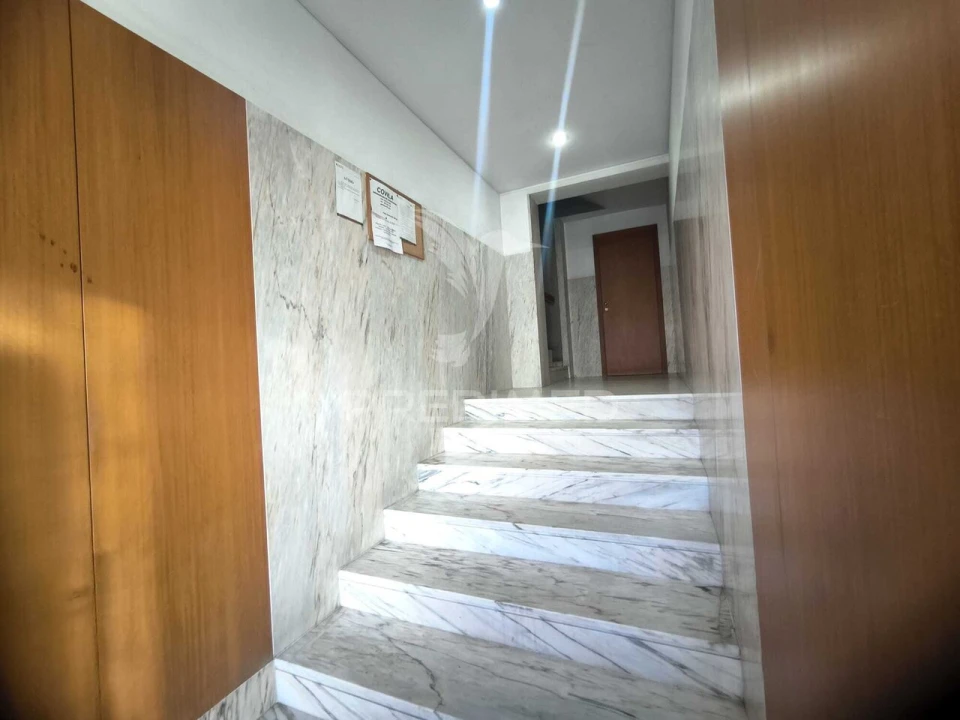 Apartamento T2 para Venda em Vila Verde e Barbudo Foto 2