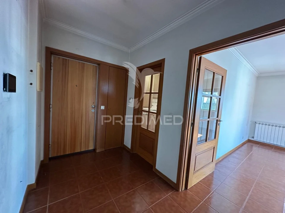 Apartamento T2 para Venda em Vila Verde e Barbudo Foto 4