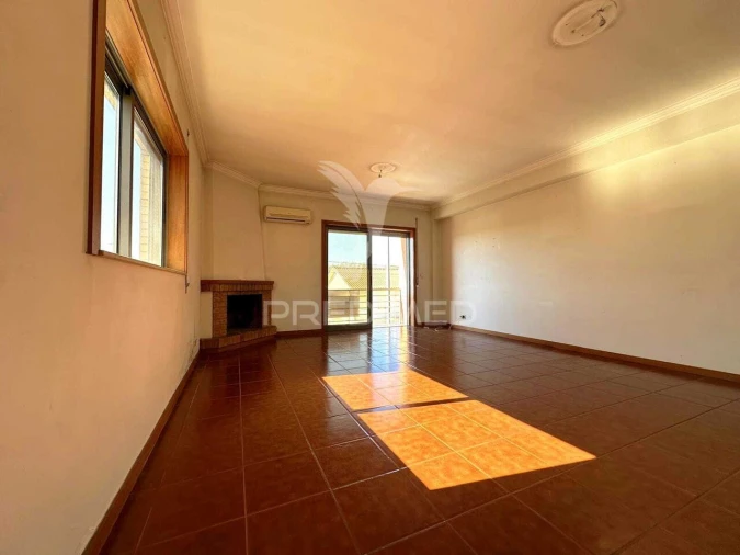 Apartamento T2 para Venda em Vila Verde e Barbudo Foto 10