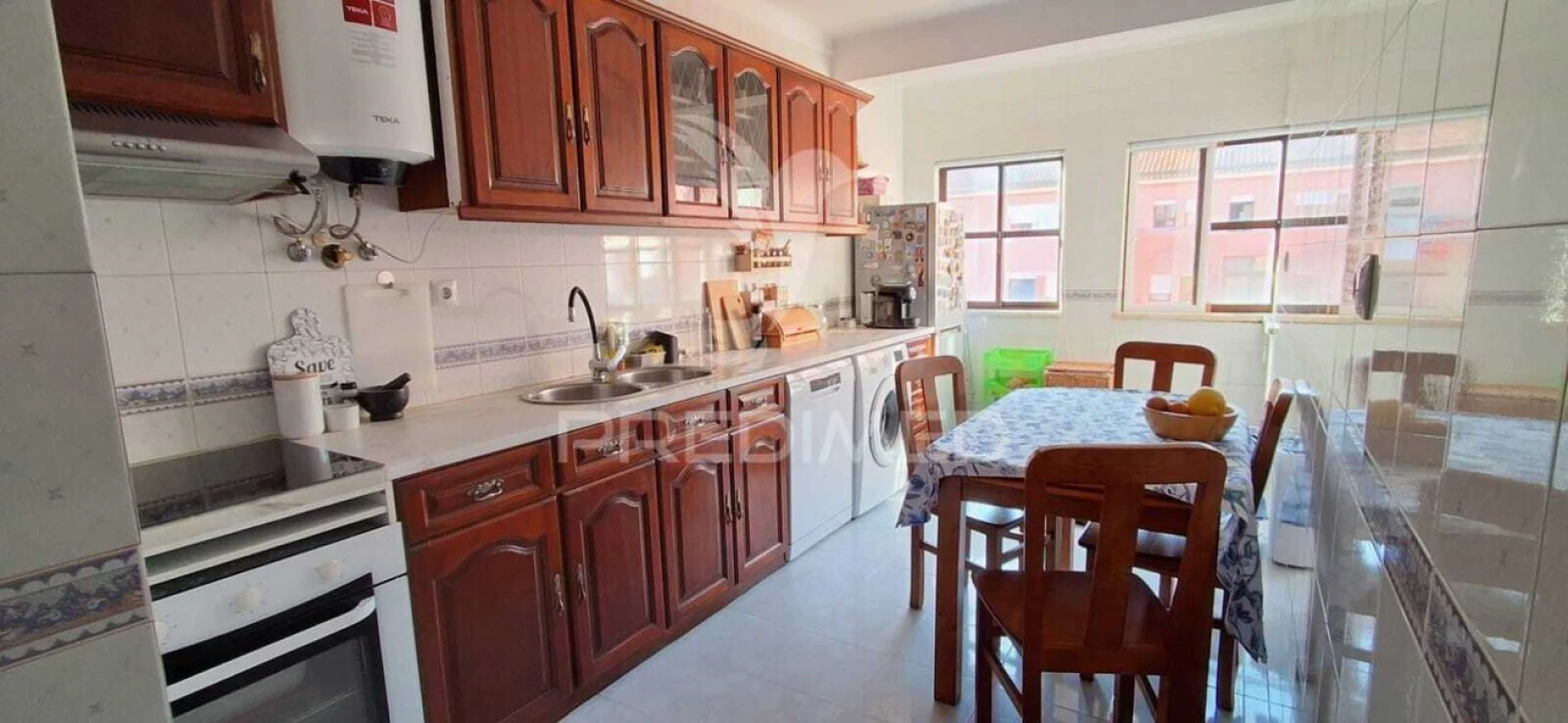 Apartamento T3 para Venda em Moita Foto 1
