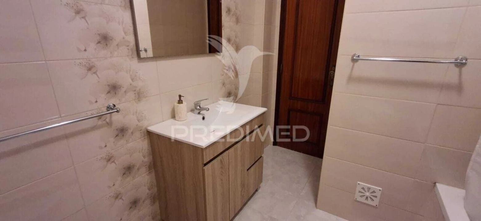 Apartamento T3 para Venda em Moita Foto 9