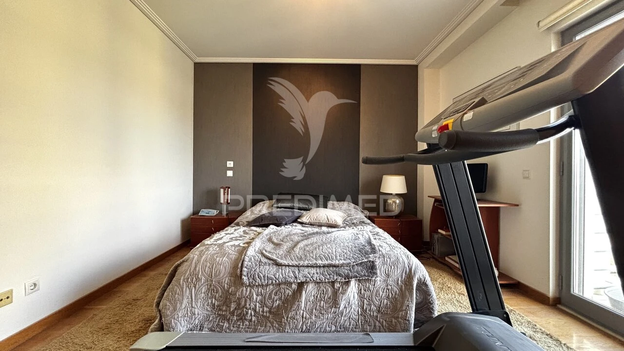 Apartamento T5 para Venda em São Domingos de Benfica Foto 28