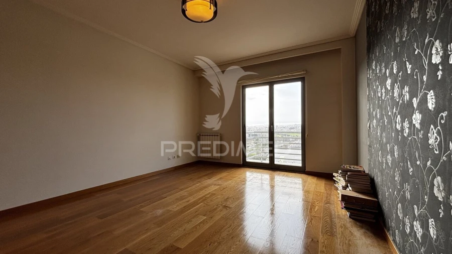 Apartamento T5 para Venda em São Domingos de Benfica Foto 30