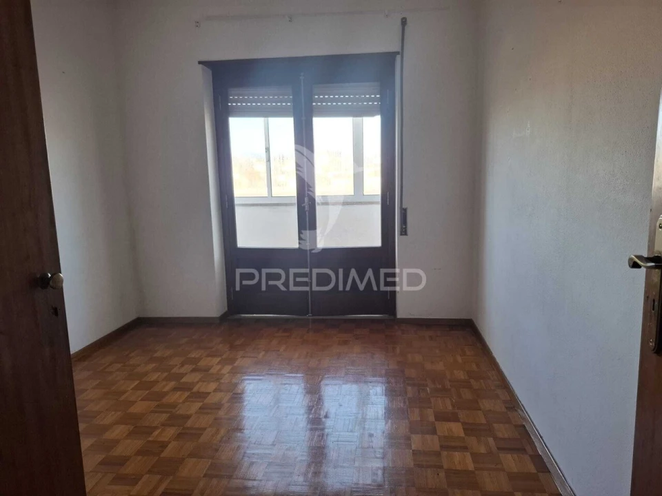 Apartamento T2 para Venda em Aljubarrota Foto 9