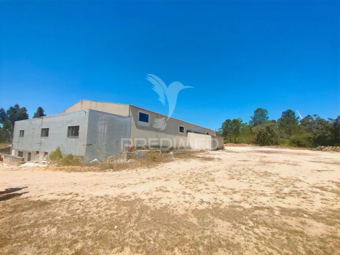 Armazém para Arrendamento em Minde Foto 11