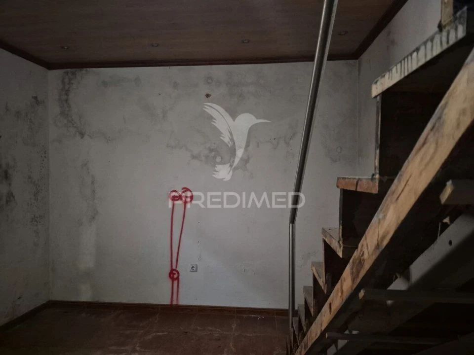 Moradia T2 para Venda em Vialonga Foto 4