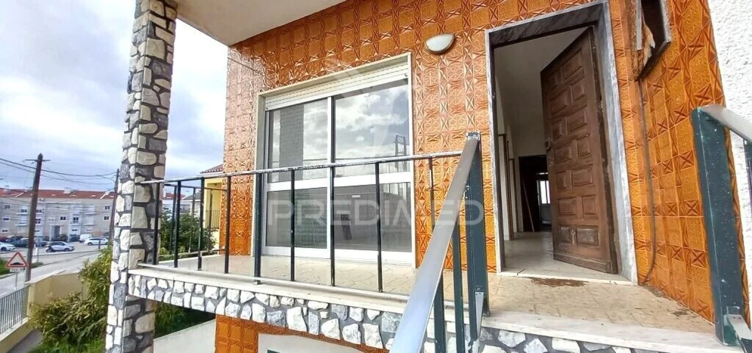 Moradia T2 para Venda em São Francisco Foto 1