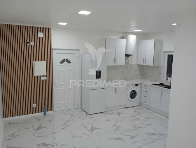 Moradia T1 para Venda em Alpiarça Foto 1