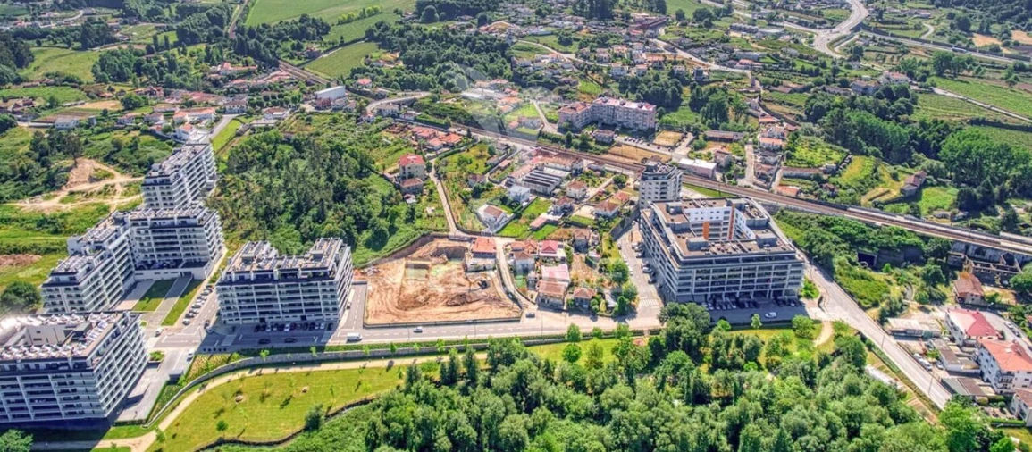 Apartamento T2 para Venda em Paredes Foto 2