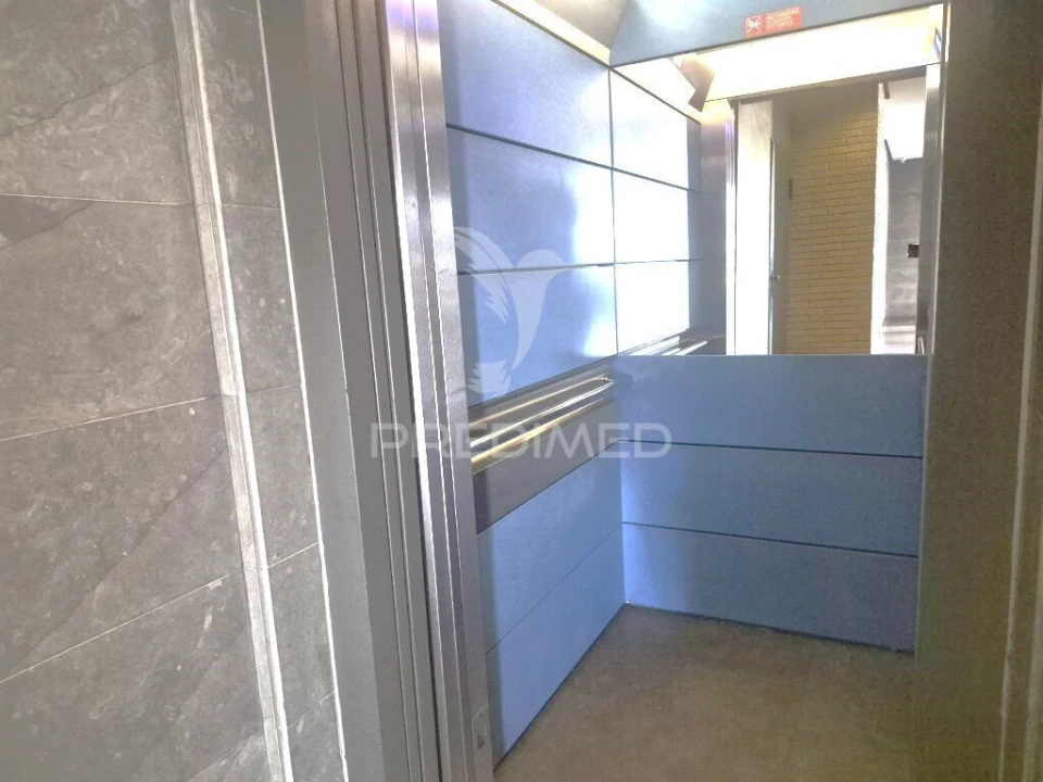 Apartamento T2 para Venda em Vila Franca de Xira Foto 23