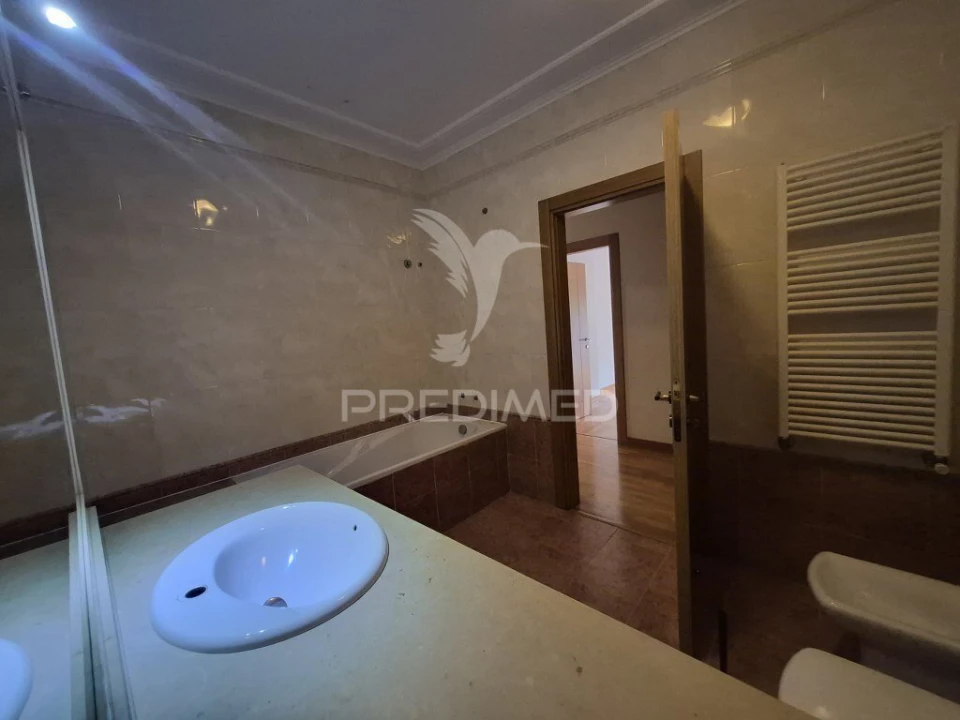 Apartamento T2 para Venda em Vila Franca de Xira Foto 10
