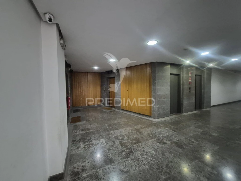 Apartamento T2 para Venda em Vila Franca de Xira Foto 25