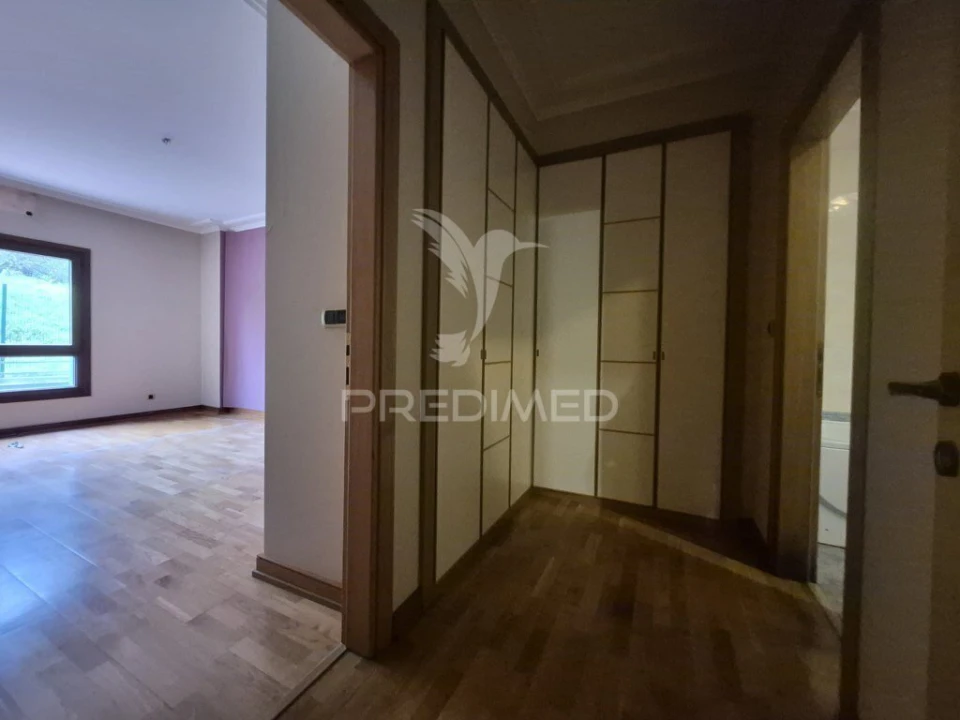 Apartamento T2 para Venda em Vila Franca de Xira Foto 7