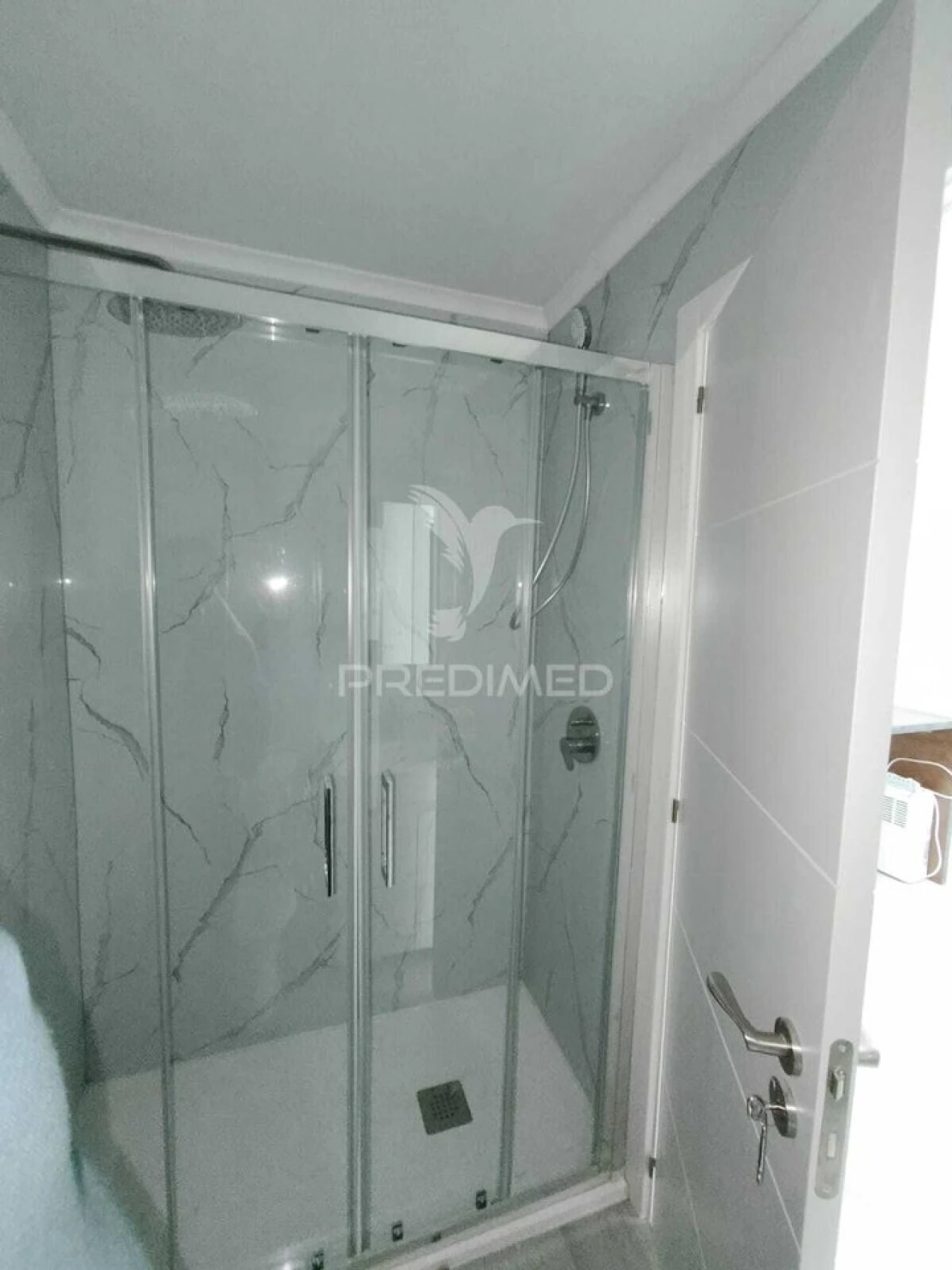 Apartamento T2 para Venda em Benfica Foto 9