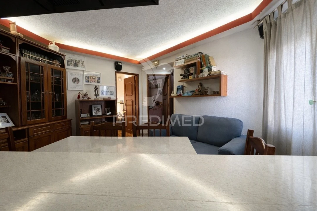 Apartamento T4 para Venda em Olivais Foto 3