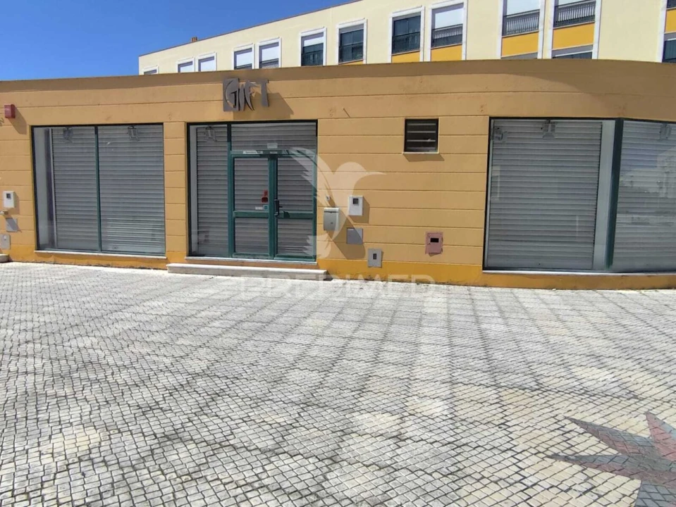 Loja para Arrendamento em Alto do Seixalinho, Santo André e Verderena Foto 2