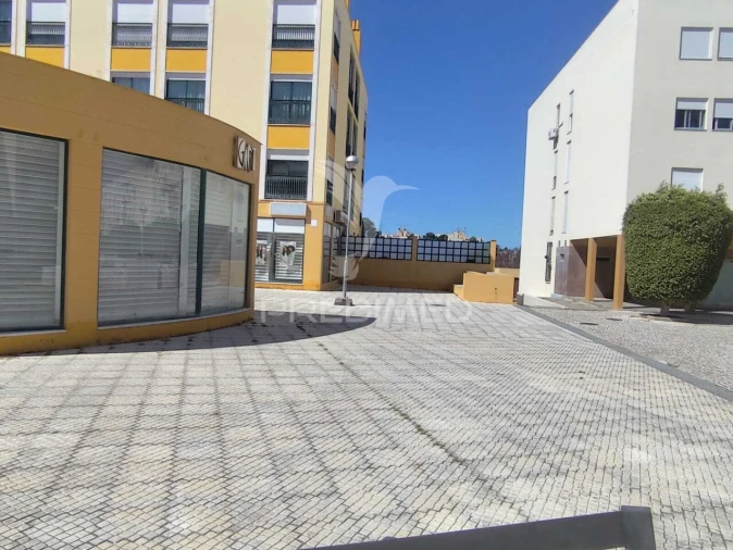 Loja para Arrendamento em Alto do Seixalinho, Santo André e Verderena Foto 5