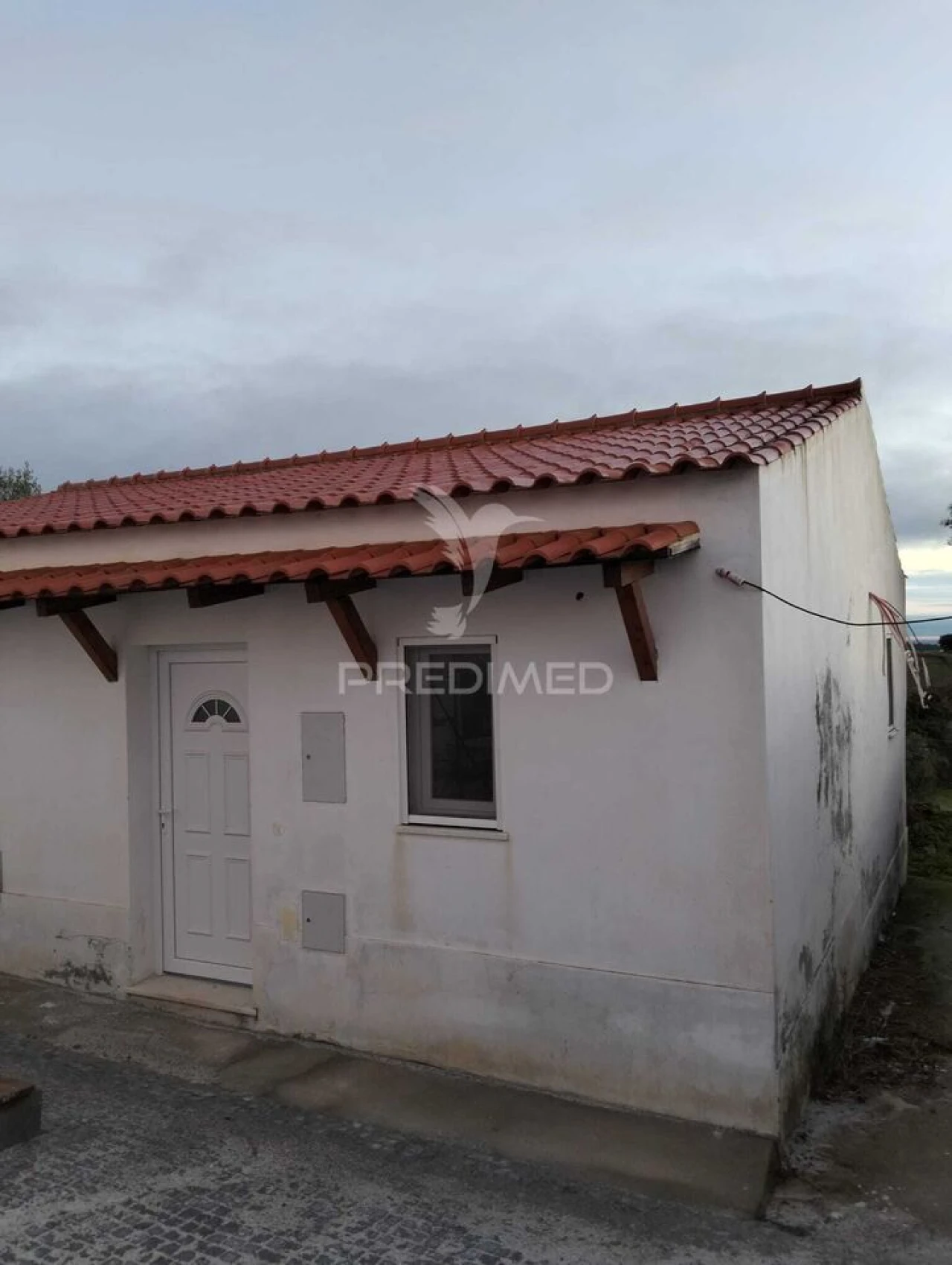 Moradia T2 para Venda em Santiago Maior Foto 1