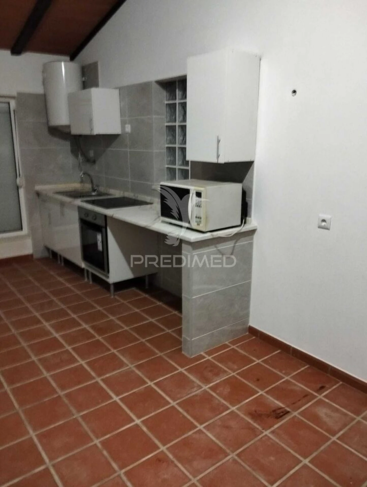 Moradia T2 para Venda em Santiago Maior Foto 11