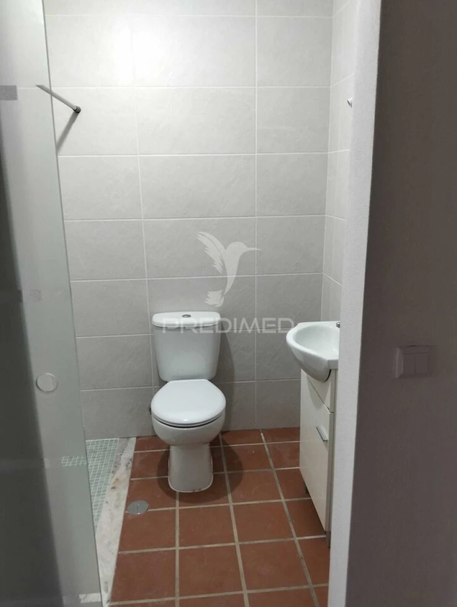 Moradia T2 para Venda em Santiago Maior Foto 13