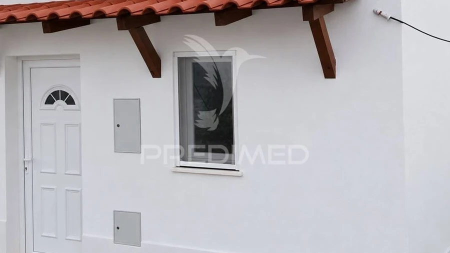 Moradia T2 para Venda em Santiago Maior
