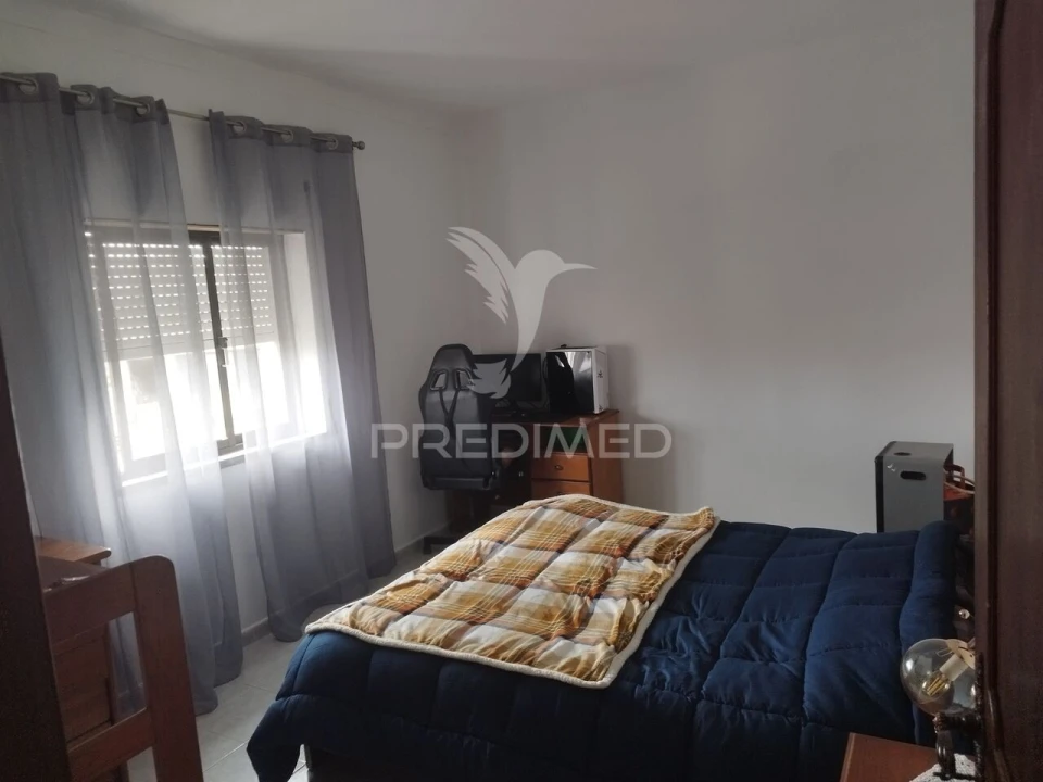 Moradia T3 para Venda em Alpalhão Foto 10