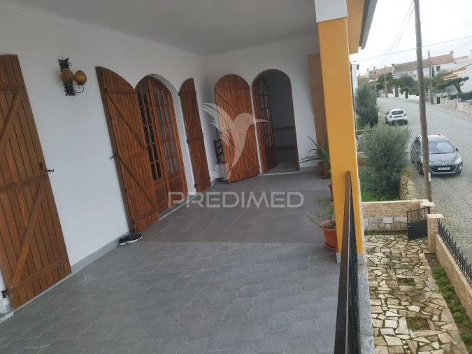 Moradia T3 para Venda em Alpalhão Foto 12