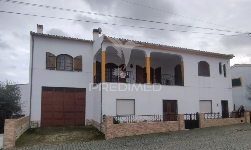 Moradia T3 para Venda em Alpalhão Foto 1