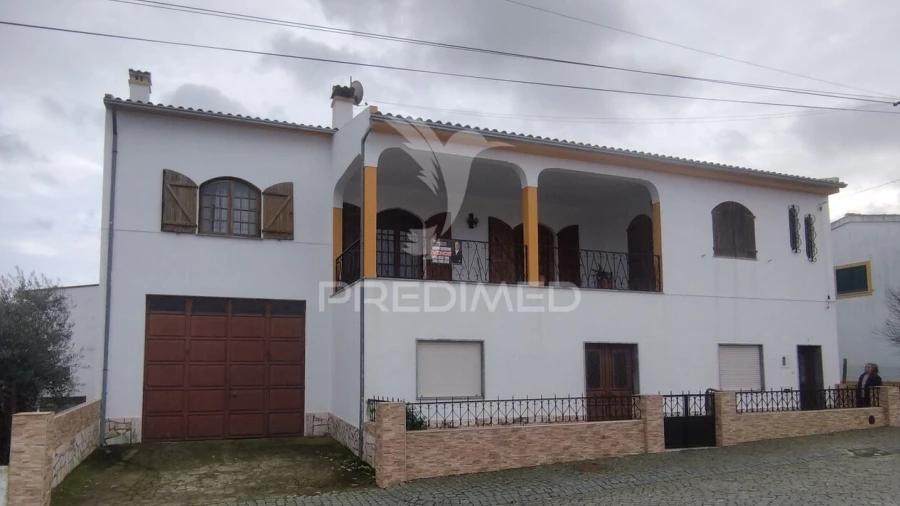 Moradia T3 para Venda em Alpalhão