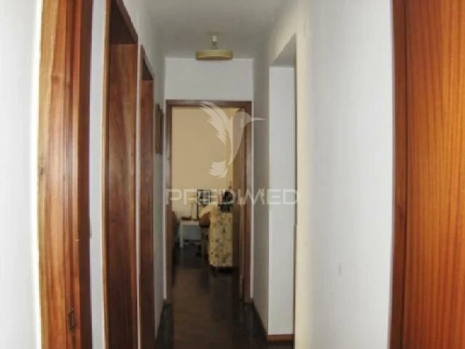 Apartamento T4 para Venda em Alfragide Foto 6