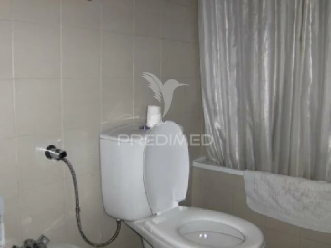 Apartamento T4 para Venda em Alfragide Foto 9