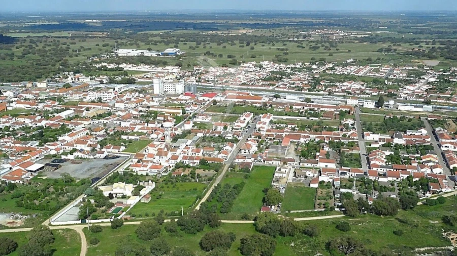 Terreno para Venda em Ermidas-Sado