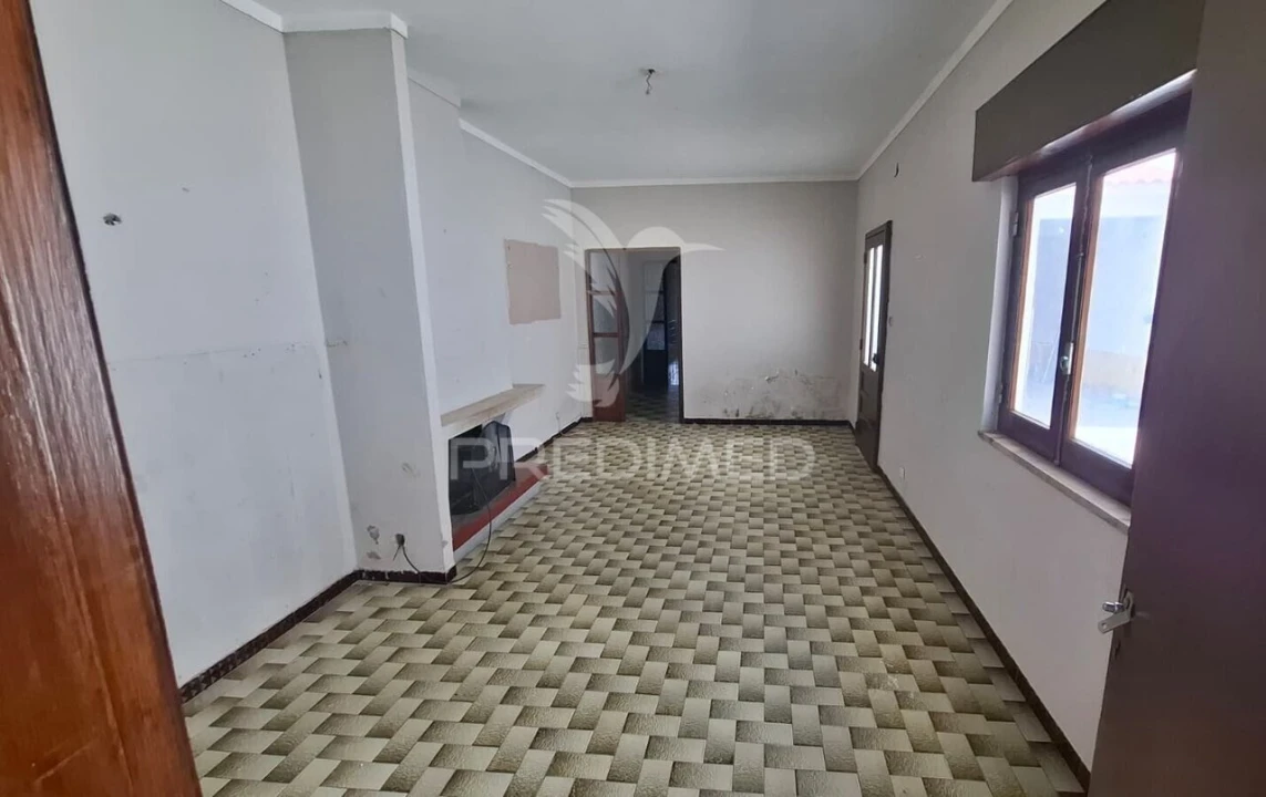 Moradia T3 para Venda em Alpiarça Foto 2