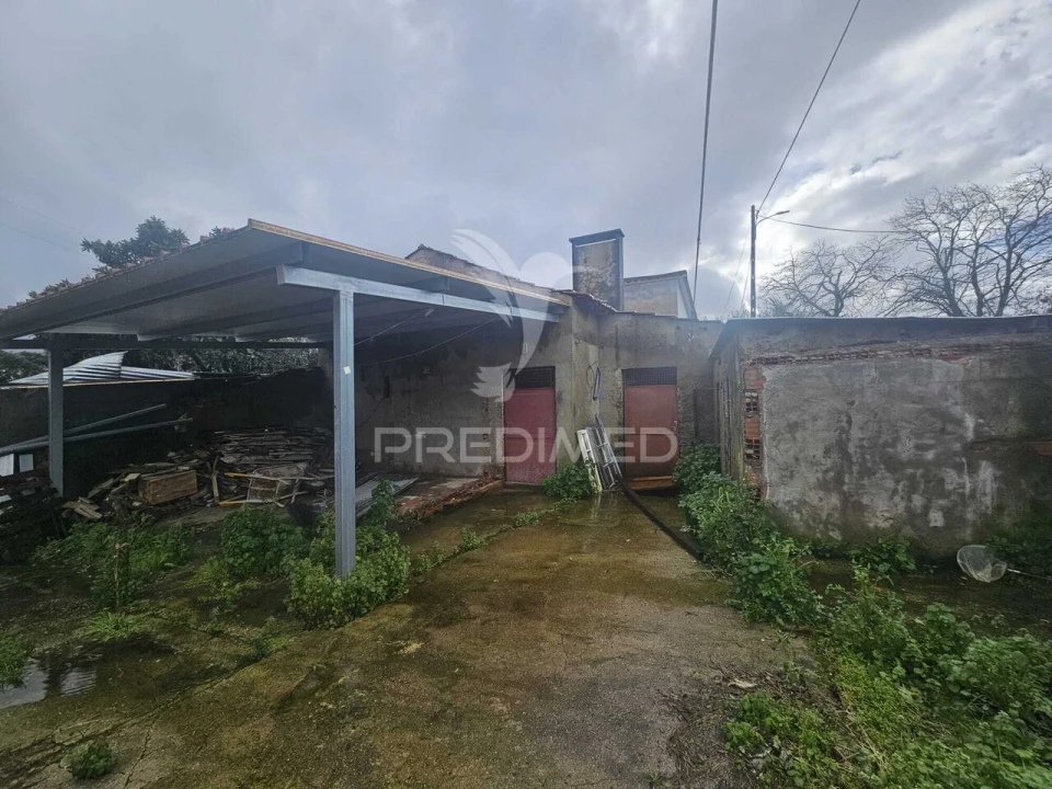 Moradia T3 para Venda em Beco Foto 26