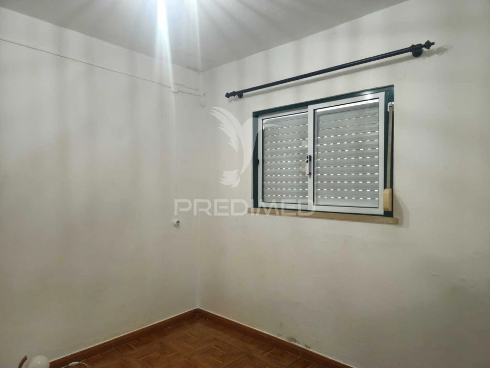 Moradia T3 para Venda em Beco Foto 13