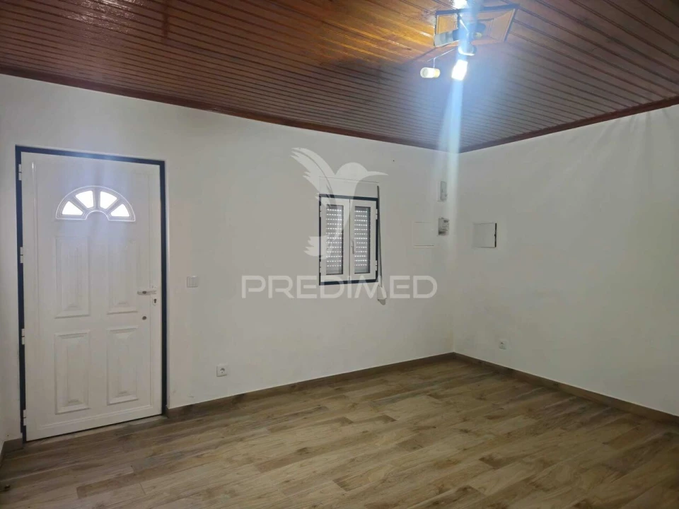 Moradia T3 para Venda em Beco Foto 5