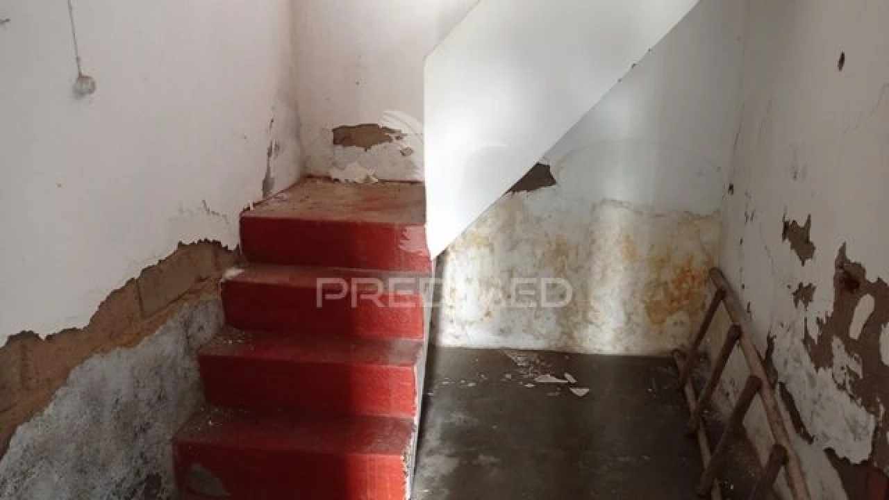 Moradia T5 para Venda em Longomel Foto 14