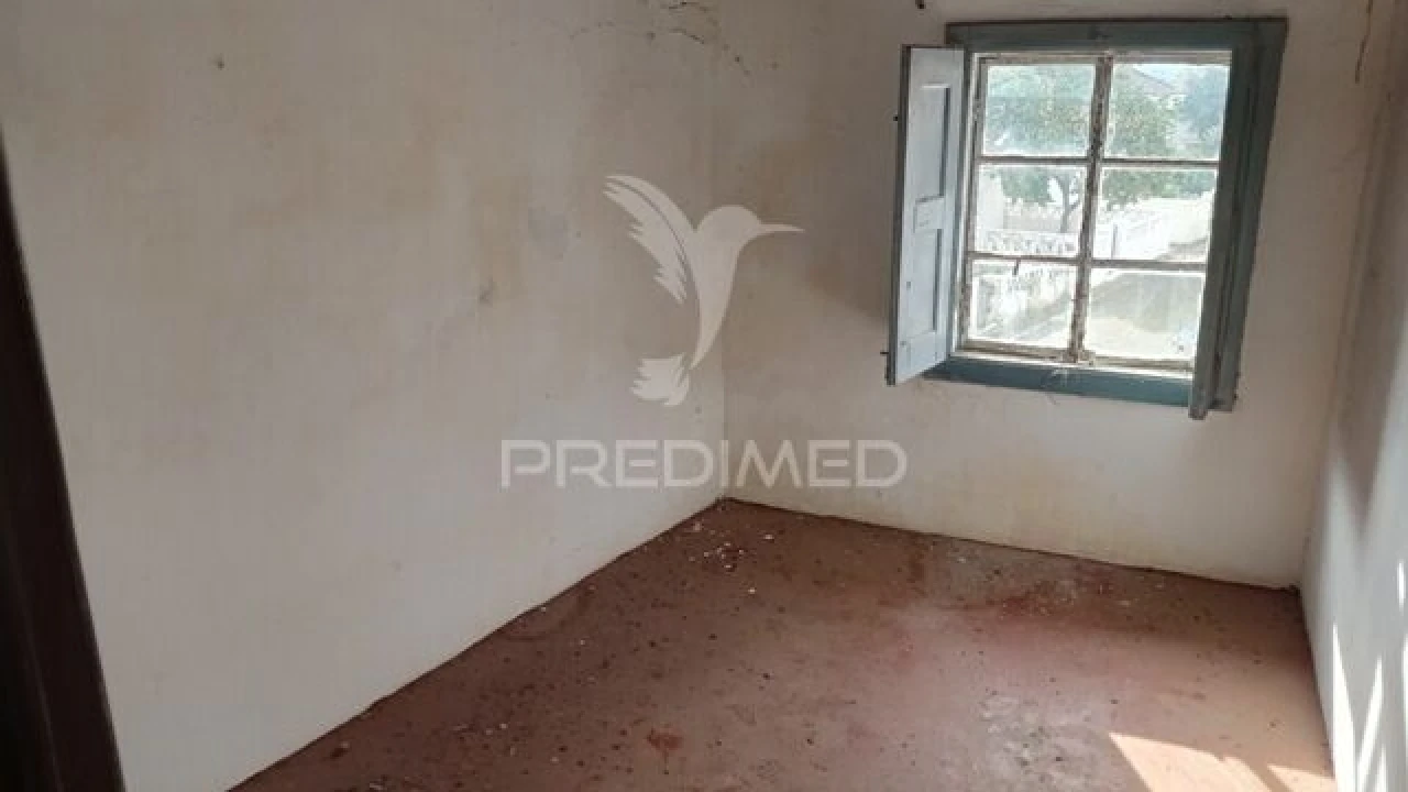 Moradia T5 para Venda em Longomel Foto 18