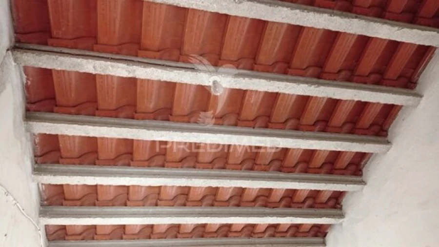 Moradia T5 para Venda em Longomel Foto 23