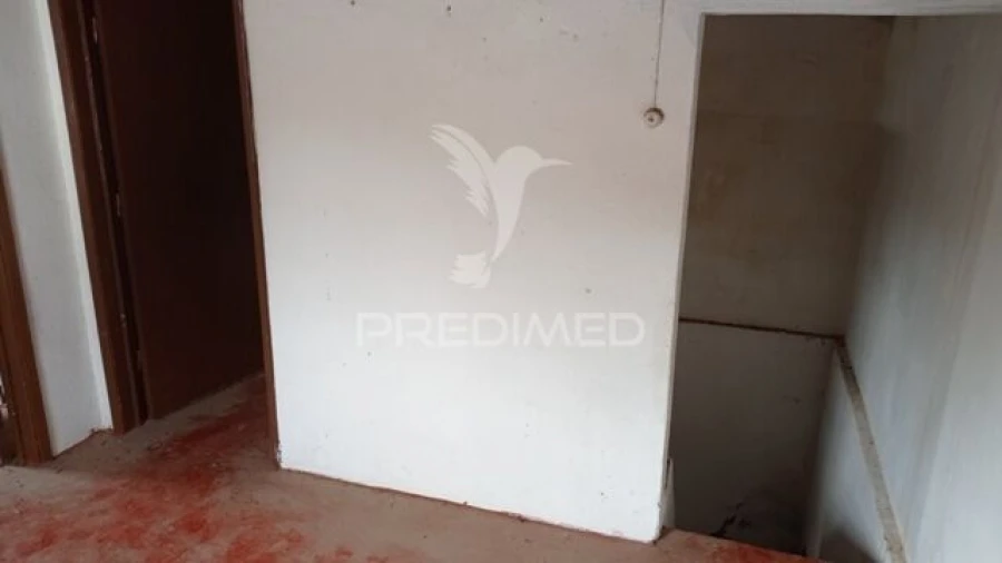 Moradia T5 para Venda em Longomel Foto 16