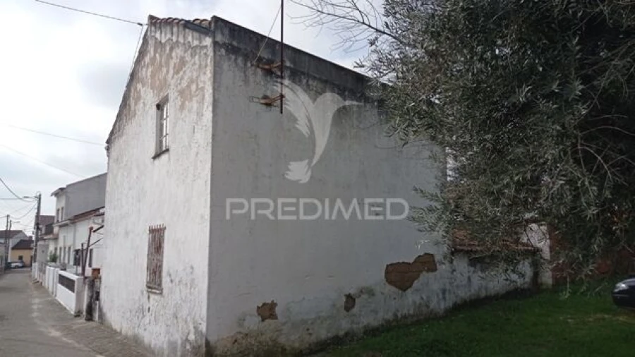 Moradia T5 para Venda em Longomel Foto 34