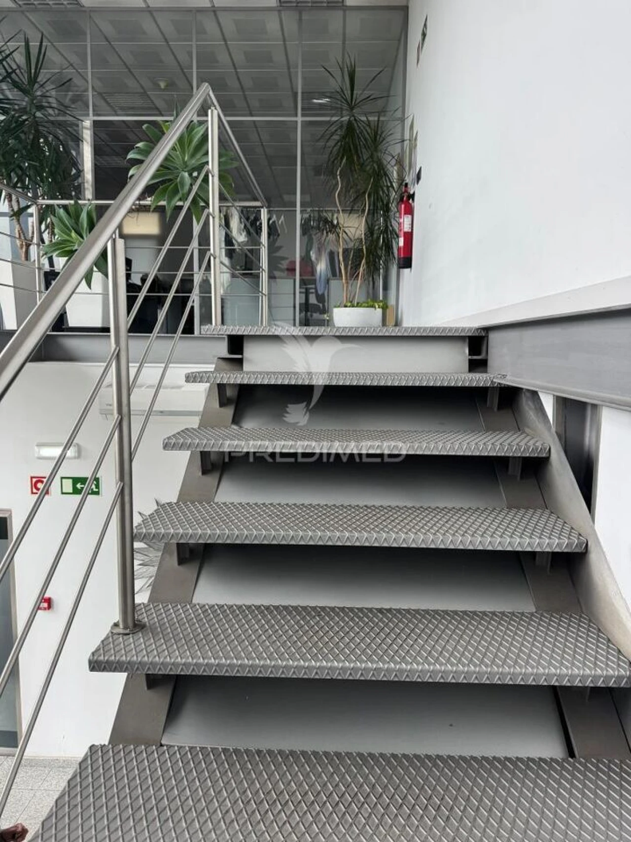 Armazém para Arrendamento em Quinchães Foto 3