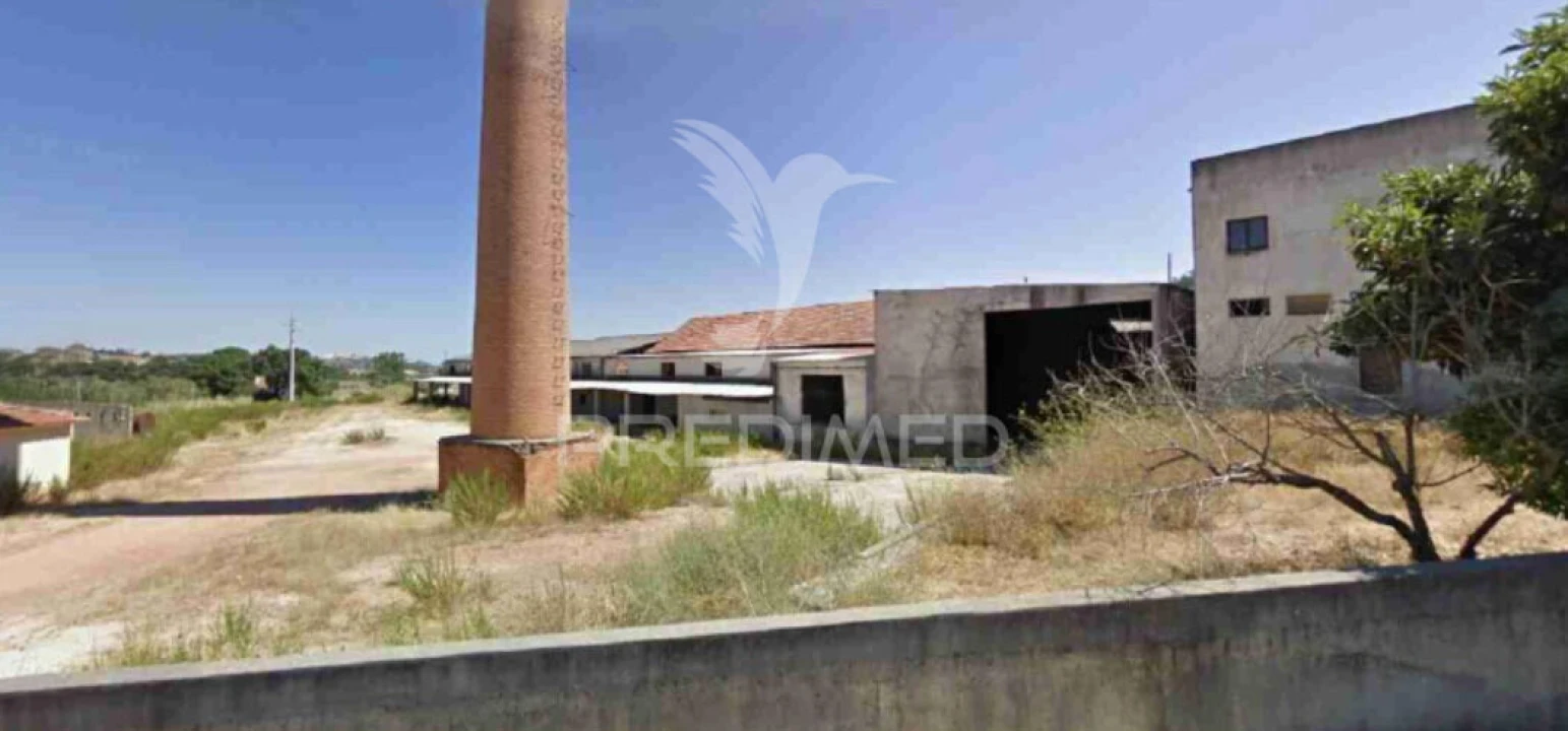 Prédio para Venda em Povoa da Isenta Foto 5