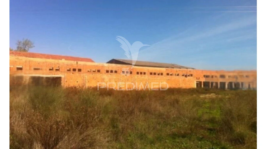 Prédio para Venda em Povoa da Isenta