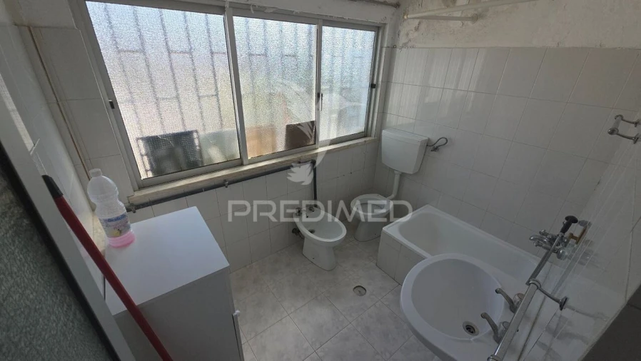 Moradia T2 para Venda em São Marcos da Serra Foto 10