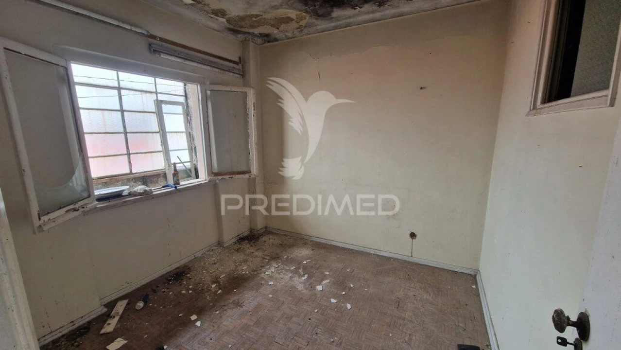 Apartamento T2 para Venda em Vila Franca de Xira Foto 14