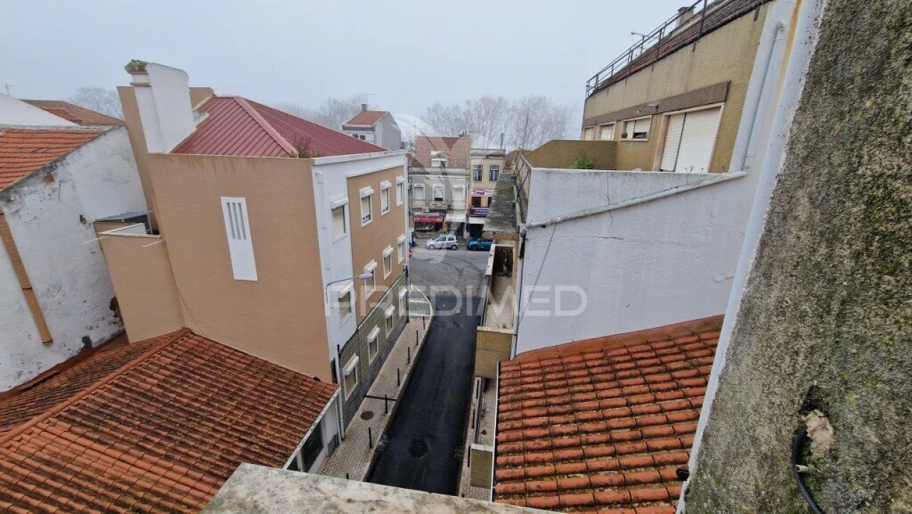 Apartamento T2 para Venda em Vila Franca de Xira Foto 25