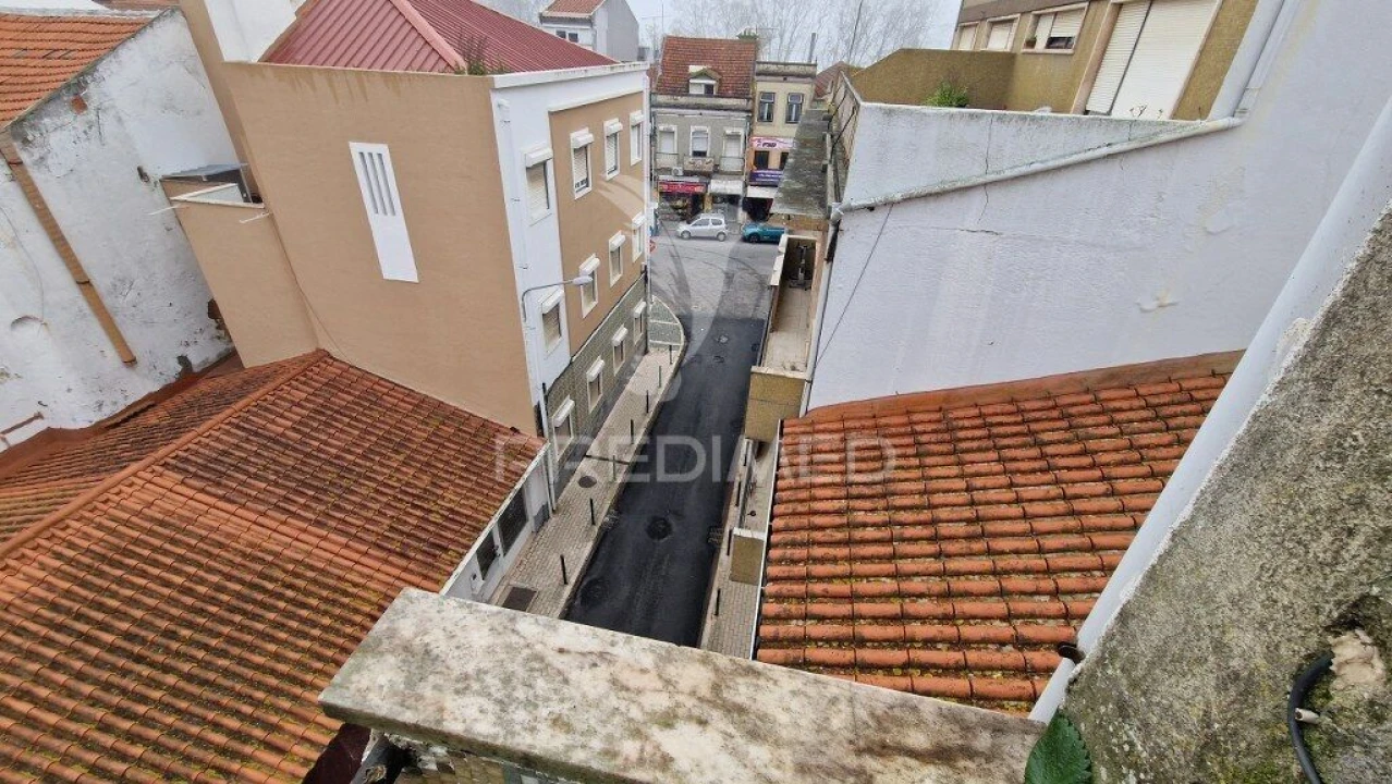 Apartamento T2 para Venda em Vila Franca de Xira Foto 26