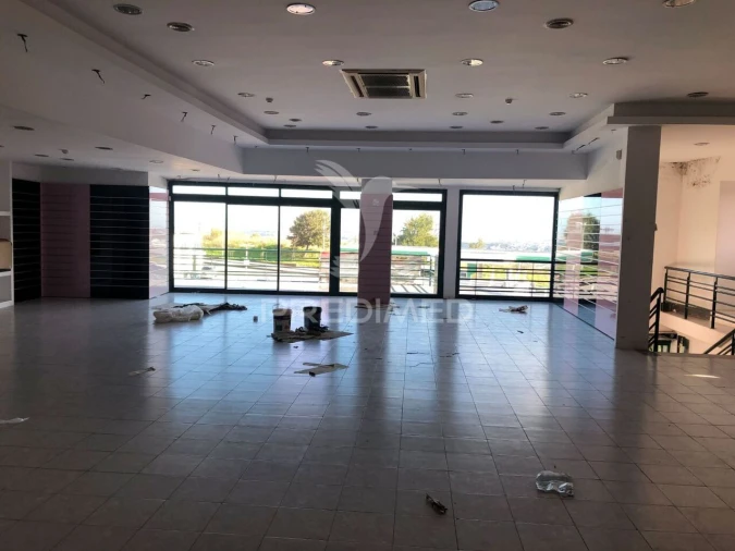 Armazém para Venda em Mina de Água